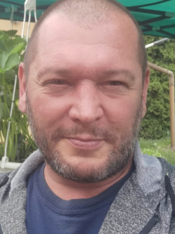 G�bor, 48 �ves t�rskeres� f�rfi, J�szap�ti