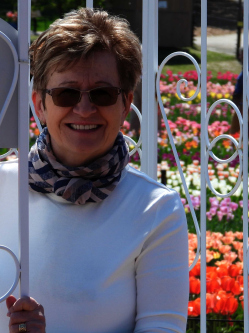 M�ria, 71 �ves t�rskeres� n�, Kaposv�r