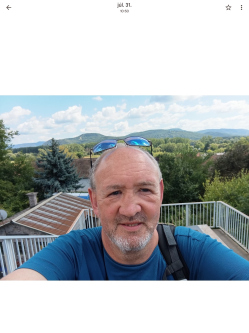Gyula, 49 �ves t�rskeres� f�rfi, Budapest