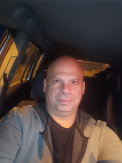 Ferenc, 47 �ves t�rskeres� f�rfi, P�cs