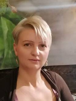 Barbara, 39 �ves t�rskeres� n�, Abony