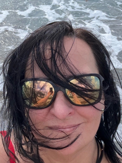 Gabriella, 44 �ves t�rskeres� n�, Balatonakarattya