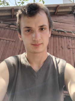 Lajcsi, 21 �ves t�rskeres� f�rfi, Kecel
