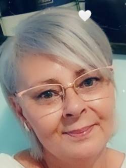 Julcsi, 54 �ves t�rskeres� n�, Orosh�za