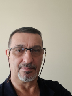 Imre, 65 �ves t�rskeres� f�rfi, Gy�r