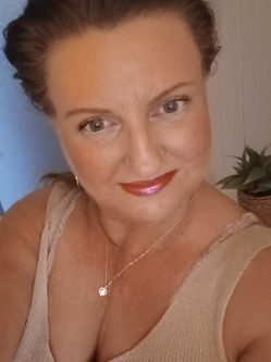 Ildi, 52 �ves t�rskeres� n�, Debrecen