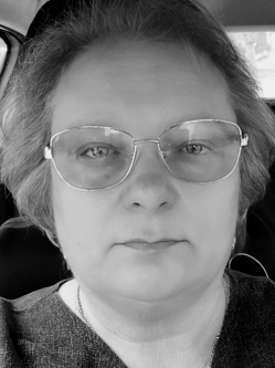 Ilona, 60 �ves t�rskeres� n�, Ercsi