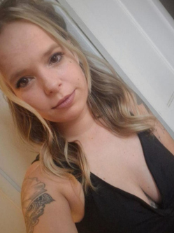 Ren�ta, 37 �ves t�rskeres� n�, Szolnok