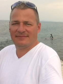 Csabi, 52 �ves t�rskeres� f�rfi, Sopron