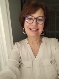Enik�, 52 �ves t�rskeres� n�, Kaposv�r