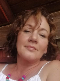 Krisztina, 49 �ves s�rv�ri t�rskeres� n�