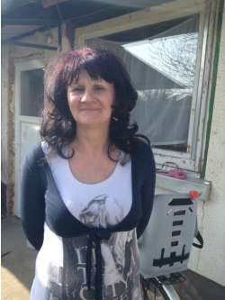 Loni, 61 �ves t�rskeres� n�, Tiszaf�ldv�r