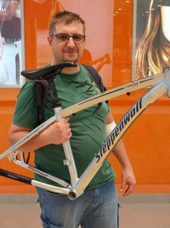 Imre, 39 �ves t�rskeres� f�rfi, H�dmez�v�s�rhely