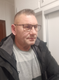 Zsolt, 53 �ves t�rskeres� f�rfi, Kaposv�r