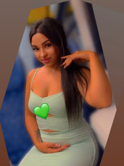 Timi, 25 �ves t�rskeres� n�, Nagyf�ged
