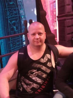 Zsolt, 39 �ves t�rskeres� f�rfi, Szeged