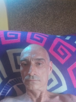 J�nos, 52 �ves t�rskeres� f�rfi, Di�sd
