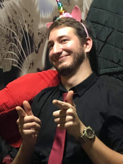 Barni, 30 �ves t�rskeres� f�rfi, S�god