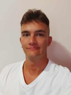 21 �ves gy�li f�rfi