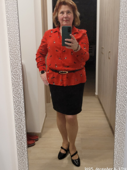 Edit, 62 �ves budakal�szi t�rskeres� n�