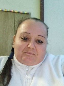 Ir�n, 46 �ves t�rskeres� n�, Pusztaszabolcs