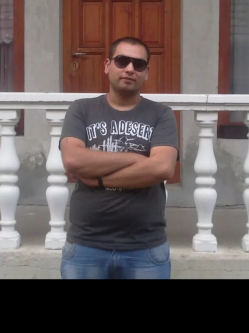 P�l, 39 �ves t�rskeres� f�rfi, Csongr�d