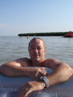 TAM�S, 65 �ves t�rskeres� f�rfi, Eger