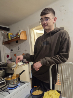 Kevin, 19 �ves t�rskeres� f�rfi, Rozsr�t-Sz�l�