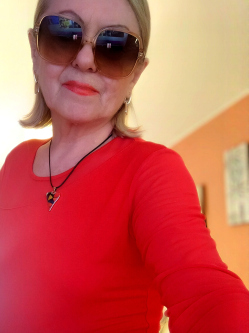 Katalin, 71 �ves t�rskeres� n�, H�dmez�v�s�rhely