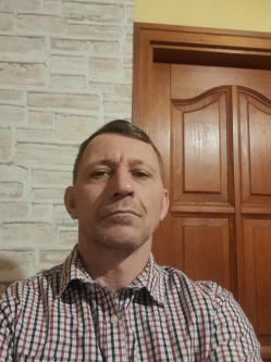 Zsolt, 50 �ves t�rskeres� f�rfi, Z�k�nysz�k