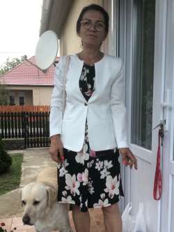 J�lia, 67 �ves t�rskeres� n�, Budapest