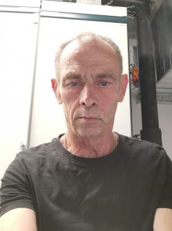 Attila, 60 �ves t�rskeres� f�rfi, T�pi�szecs�
