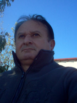 Attila, 67 �ves t�rskeres� f�rfi, Gy�r
