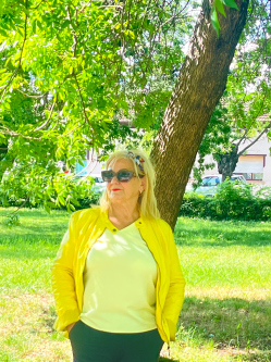 �va, 65 �ves t�rskeres� n�, Kecskem�t