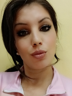 Rami, 36 �ves t�rskeres� n�, Eger