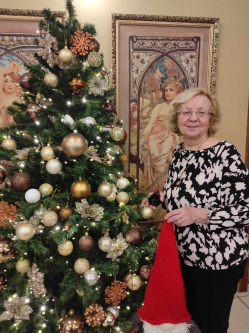 Panni, 76 �ves t�rskeres� n�, Gyula