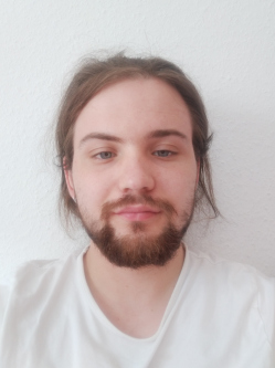 Ede, 23 �ves n�metorsz�gi t�rskeres� f�rfi