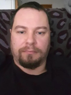 Zsigmond, 48 �ves t�rskeres� f�rfi, P�cs