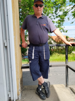 Csaba, 51 �ves t�rskeres� f�rfi, Kisb�r