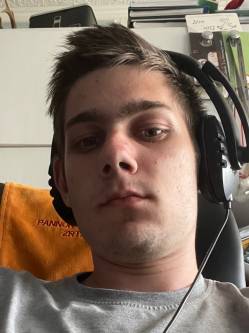 Levente, 24 éves társkereső férfi, Sásd