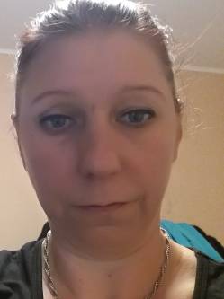 Andrea, 48 �ves t�rskeres� n�, Keszeg