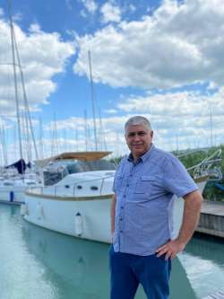 Csaba, 57 �ves t�rskeres� f�rfi, M�traterenye