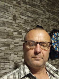 Antal, 49 �ves t�rskeres� f�rfi, Lajosmizse