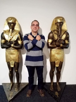 J�zsef, 41 �ves t�rskeres� f�rfi, Demecser