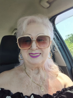 Marcsi, 56 �ves t�rskeres� n�, Veszpr�m