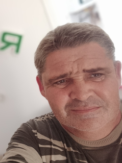 Imre, 53 �ves t�rskeres� f�rfi, Tiszavasv�ri