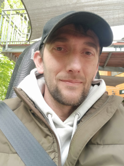 Csaba, 46 �ves t�rskeres� f�rfi, Kaposv�r