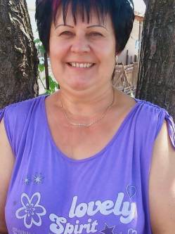 Katalin, 63 �ves t�rskeres� n�, J�szber�ny