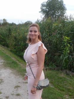 Andika, 42 �ves t�rskeres� n�, London (City of London)