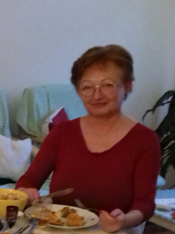 Juli, 70 �ves t�rskeres� n�, Penc